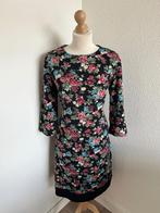 Tantilly maat M bloemen najaar trui jurk 2374, Kleding | Dames, Jurken, Maat 38/40 (M), Tantilly, Zwart, Tantilly