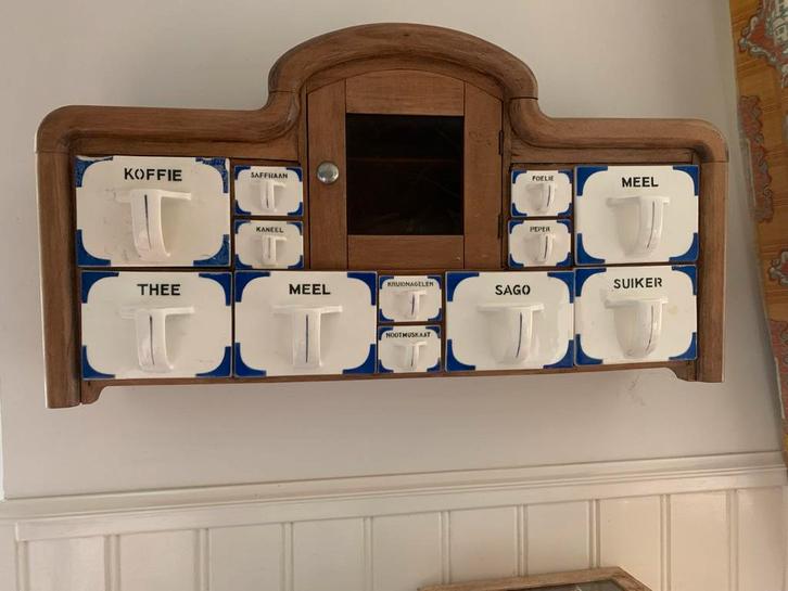 Oude kruidenkast met lades, Huis en Inrichting, Kasten | Buffetkasten, Gebruikt, Minder dan 100 cm, 50 tot 100 cm, Minder dan 25 cm