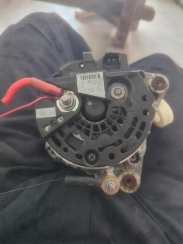 Dynamo Bosch br14-H 140Amp gebruikt beschikbaar voor biedingen