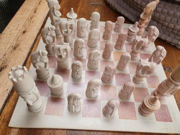 Granieten/hardsteen/marmeren schaakspel/stenen schaakbord 