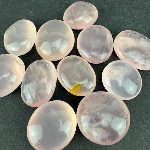 Rozenkwarts trommelsteen uit Madagaskar, Verzamelen, Mineralen en Fossielen, Mineraal, Ophalen of Verzenden