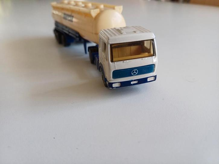 Efsi 1/87 Mercedes-Benz vrachtwagen tankoplegger, Hobby en Vrije tijd, Modelauto's | 1:87, Gebruikt, Bus of Vrachtwagen, Efsi