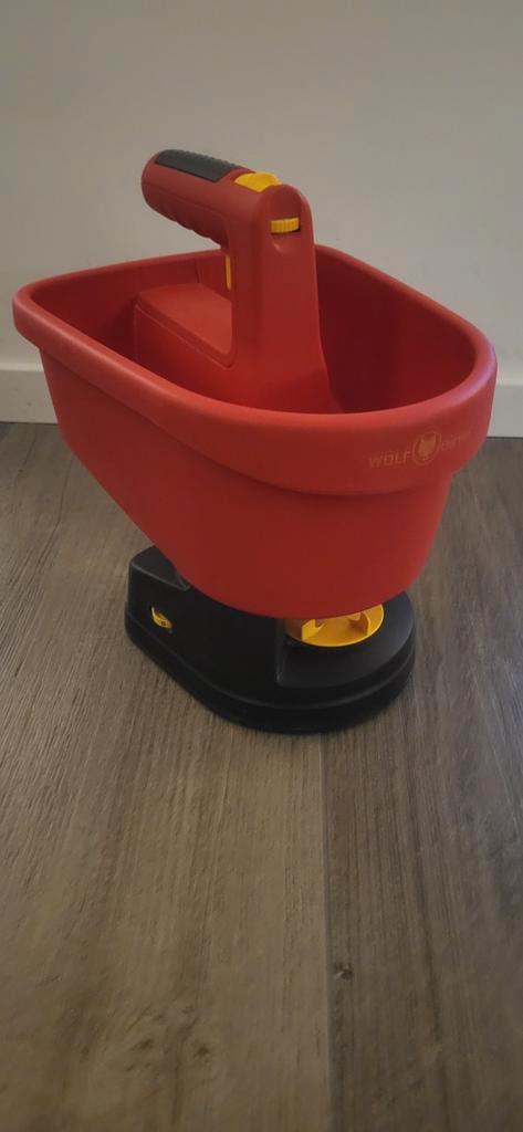 WOLF-Garten Universele Handstrooier voor strooizout / kalk /, Tuin en Terras, Hand-tuingereedschap, Zo goed als nieuw, Overige soorten
