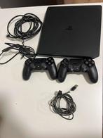 PlayStation 4 Slim met 2 controllers, Spelcomputers en Games, Spelcomputers | Sony PlayStation 4, Met 2 controllers, Ophalen of Verzenden