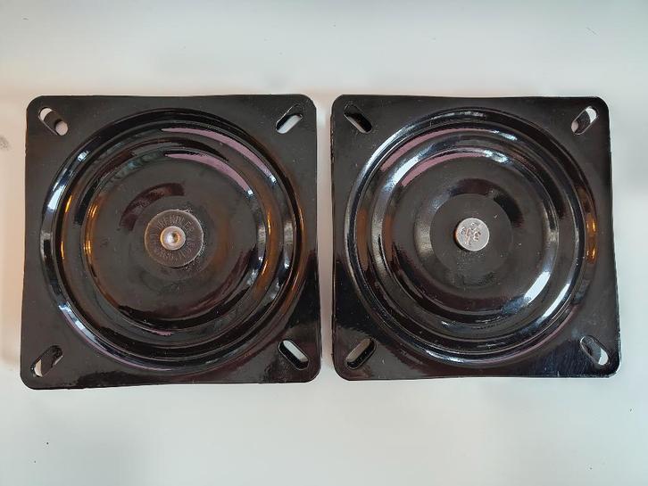 2x draaiplateau / bootstoel scharnier, Doe-het-zelf en Verbouw, Hang- en Sluitwerk, Zo goed als nieuw, Scharnier, IJzer, Ophalen of Verzenden
