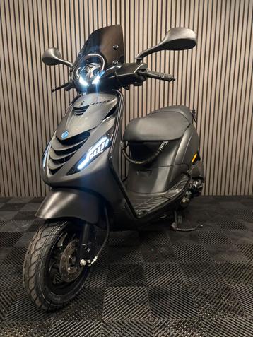 PIAGGIO ZIP 2017 BROM FULL OPTION MAT ZWART beschikbaar voor biedingen