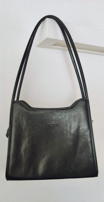 Mooie zwarte vintage stijl tas beschikbaar voor biedingen