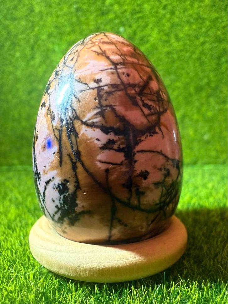 Rhodoniet Ei - Uniek Bandpatroon & Glans, Verzamelen, Dierenverzamelingen, Nieuw, Beeldje of Figuurtje, Overige soorten, Ophalen of Verzenden