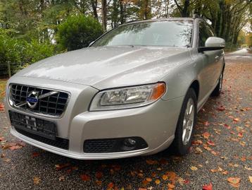 Volvo V70 T5 2011 Automaat / 70Dkm!!! / 240Pk / Uniek beschikbaar voor biedingen