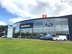 Mini Cooper 5rs. 1.5 Cooper 136pk Aut. Serious Business | Pa, Auto's, Mini, 12 maanden, 136 pk, Euro 6, Leder en Stof