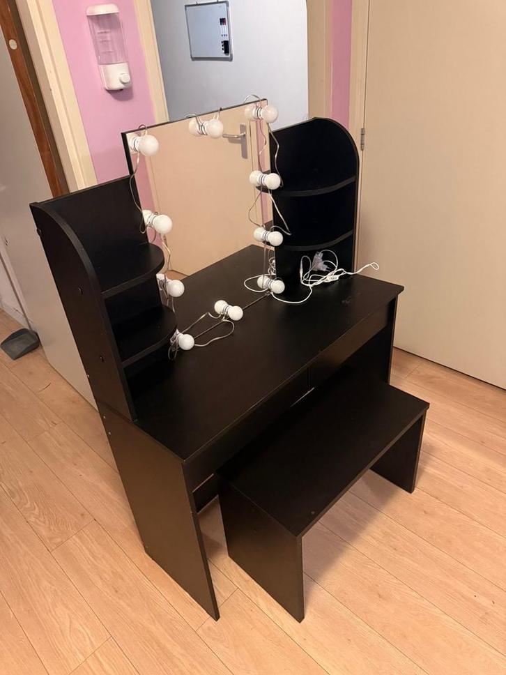 Kaptafel met spiegel en verlichting, Huis en Inrichting, Tafels | Kaptafels, Zo goed als nieuw, 100 tot 150 cm, 50 tot 100 cm