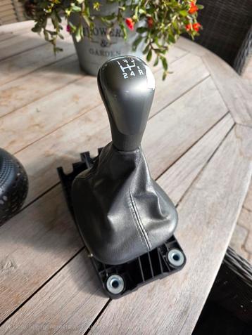 Pookknop Volvo V40 beschikbaar voor biedingen