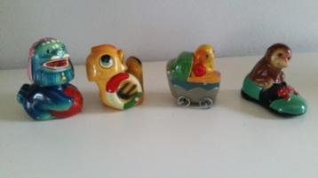 5 beeldjes met een puntenslijper in (5e zonder slijper in)   beschikbaar voor biedingen