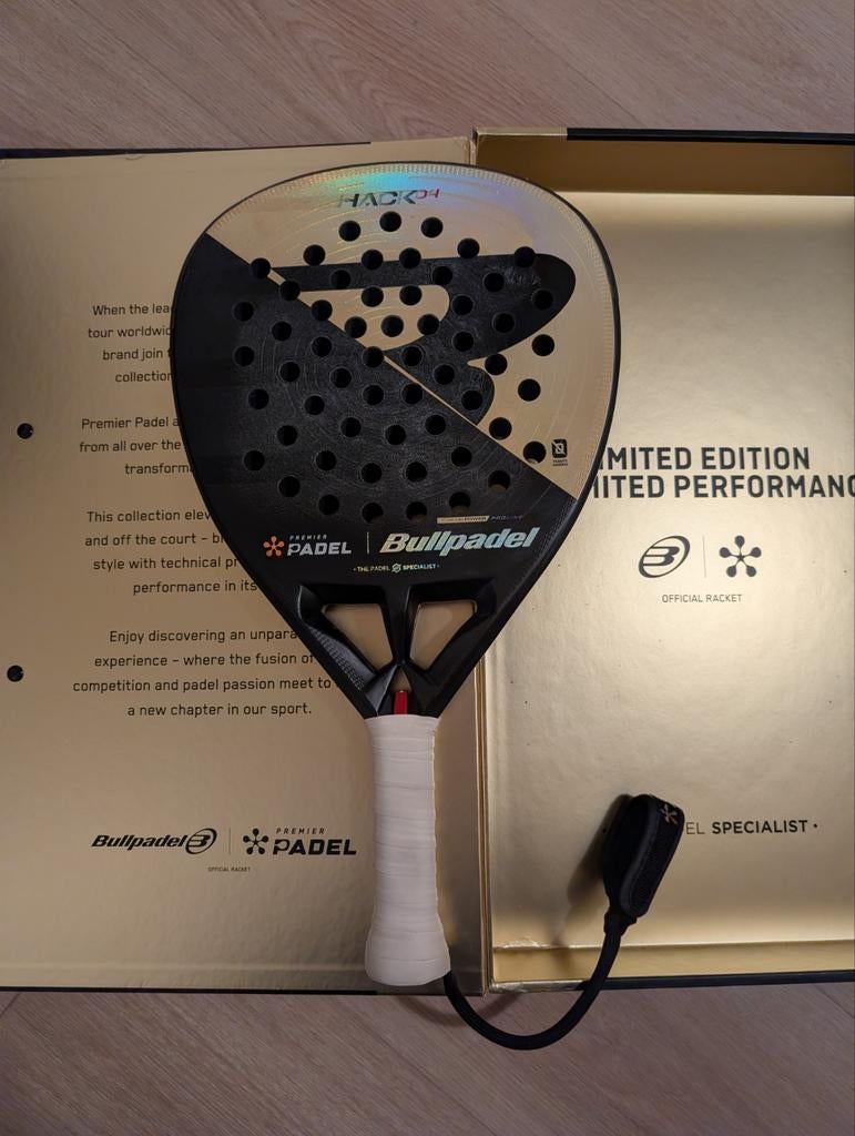 Bullpadel Hack 04 Premier Padel 2025 broken, Sport en Fitness, Padel, Ophalen of Verzenden, Gebruikt, Padelracket