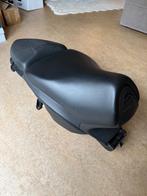 brommer zadel Aprilia sr 50  €75, Ophalen of Verzenden, Zo goed als nieuw, Zadel, Overige merken