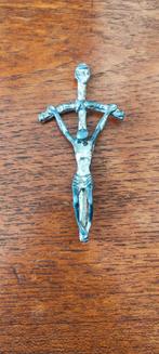 Zilverkleurig vintage kruisbeeld, hanger, 11x16 cm, Ophalen of Verzenden, Gebruikt