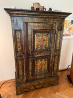 Antieke kast Alpbachtal Tirol uit 1787, Ophalen