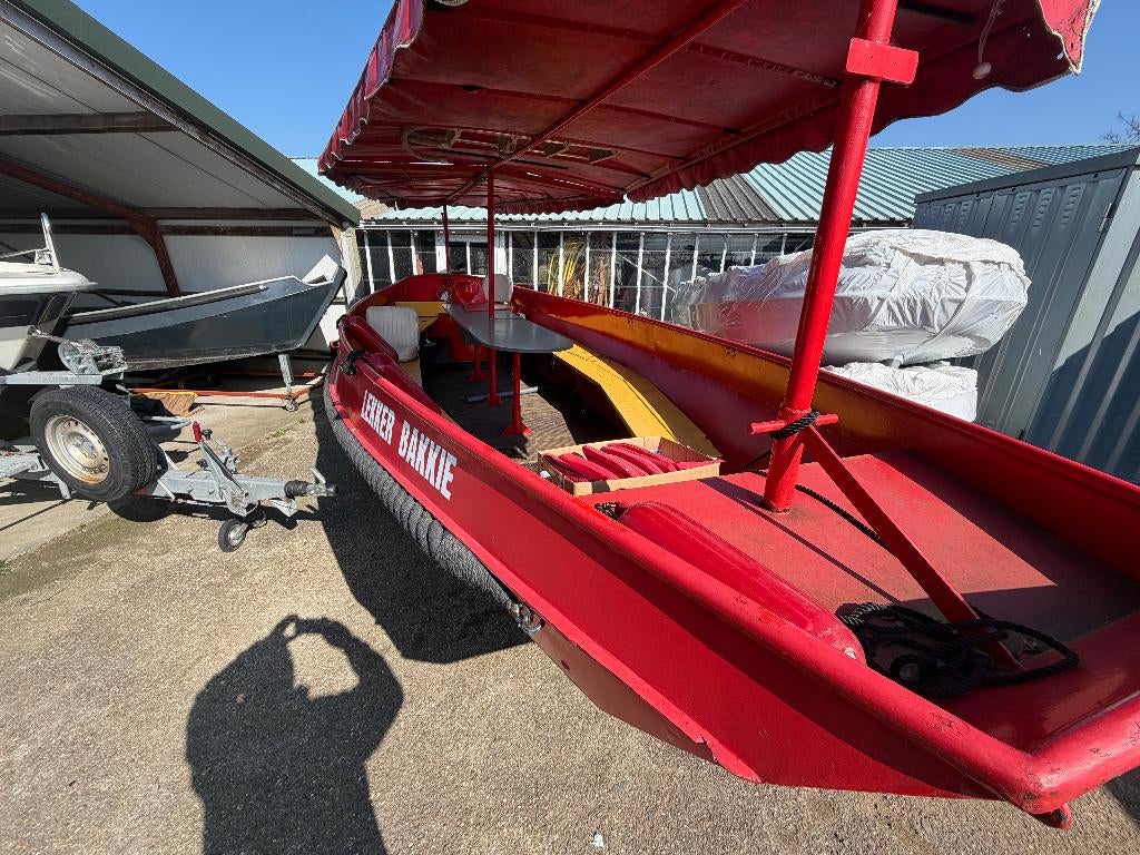 Feestboot ,bierboot , rond zit vaste tafel diepe kuip, Watersport en Boten, Motorboten en Motorjachten, Ophalen, Gebruikt, Staal