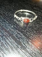 Zilverkleurige armband met steentjes voor bijna GRATIS, Ophalen of Verzenden, Overige materialen, Overige merken