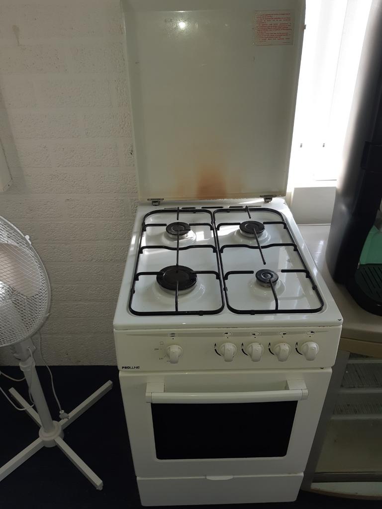 Gasfornuis, Witgoed en Apparatuur, Fornuizen, Ophalen, 4 kookzones, Gas, Vrijstaand