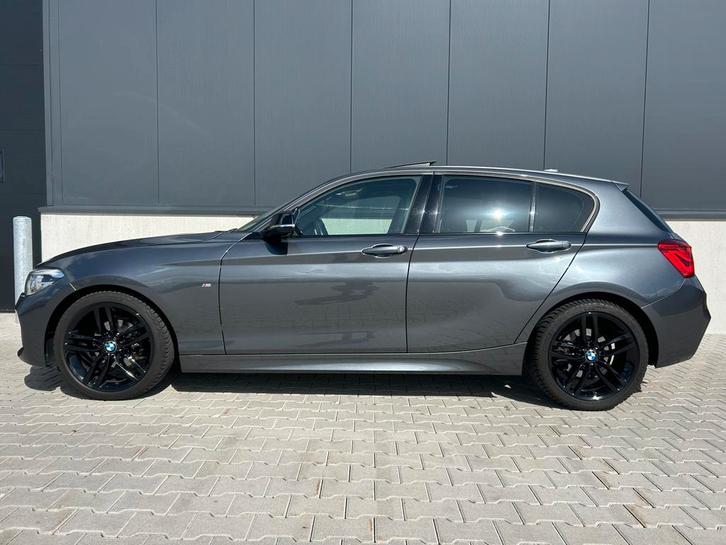 BMW 1-serie 118i, Auto's, BMW, Particulier, 1-Serie, Benzine, C, Hatchback, Automaat, Geïmporteerd, Zilver of Grijs, Grijs, Leder en Alcantara