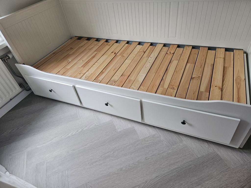Ikea bed, Ophalen, Zo goed als nieuw