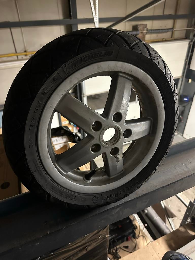 Vespa LX voorvelg met goede band, Ophalen, Zo goed als nieuw, Overige typen, Vespa