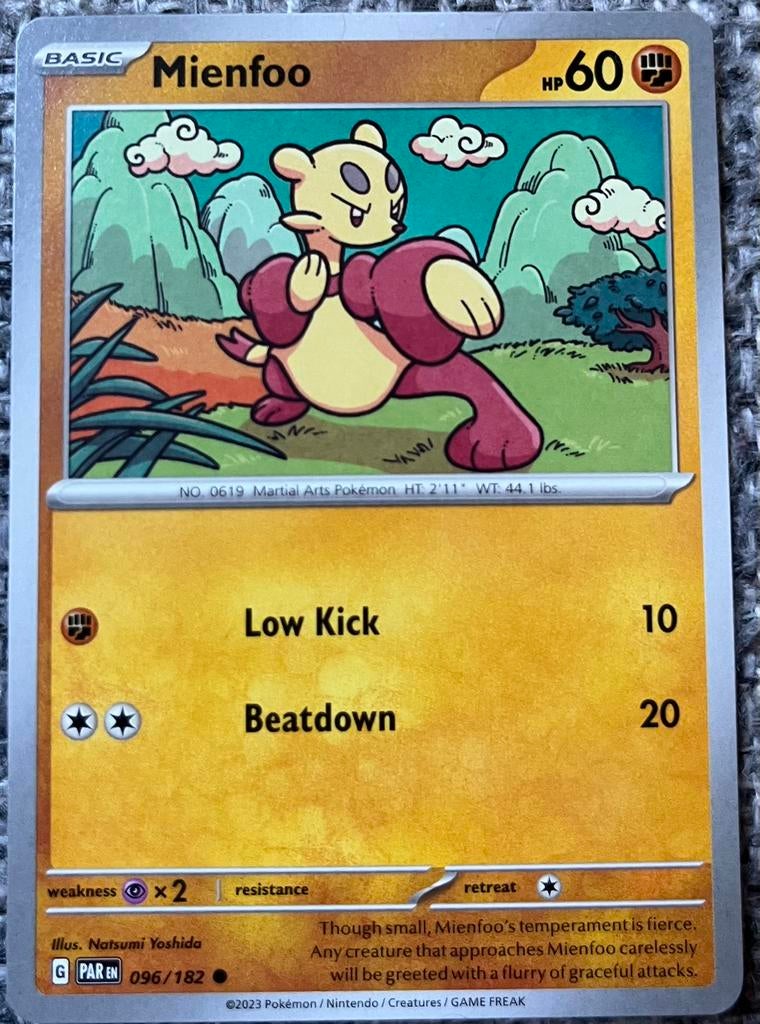 Pokémonkaart van Mienfoo (619) • Paradox Rift (096/182), Verzenden, Nieuw, Losse kaart