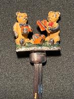 Leuk bewerkt vintage lepeltje., Verzamelen, Speldjes, Pins en Buttons, Ophalen of Verzenden, Zo goed als nieuw, Figuurtje