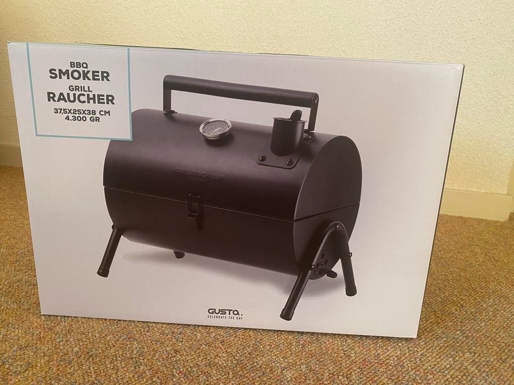 Gusta Houtskool BBQ Smoker Grill - Nieuw in doos, Ophalen of Verzenden, Nieuw, Met accessoires