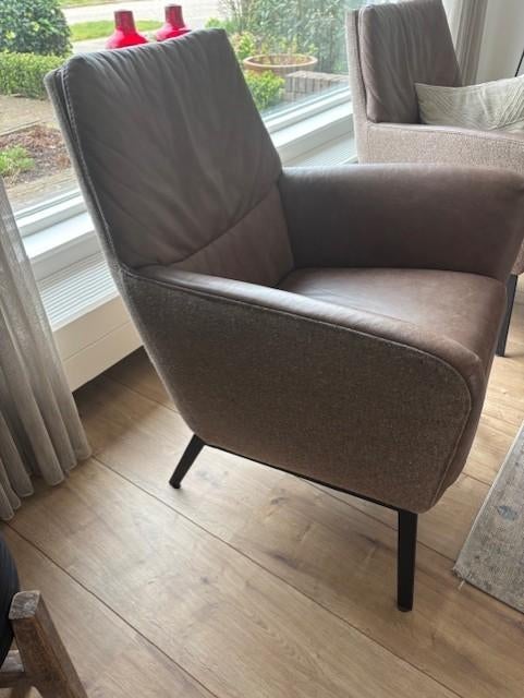 2 Prominent Fauteuils, Ophalen, Minder dan 75 cm, Leer, Zo goed als nieuw