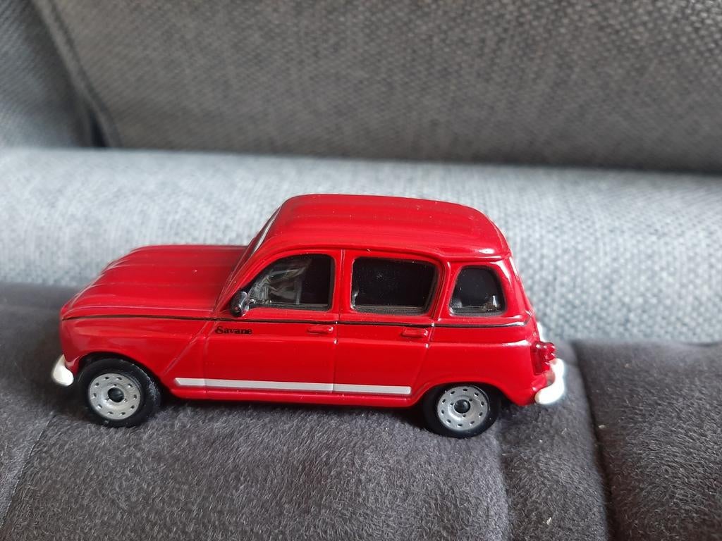 Bburago Renault 4 Savane modelauto 1:43, Ophalen of Verzenden