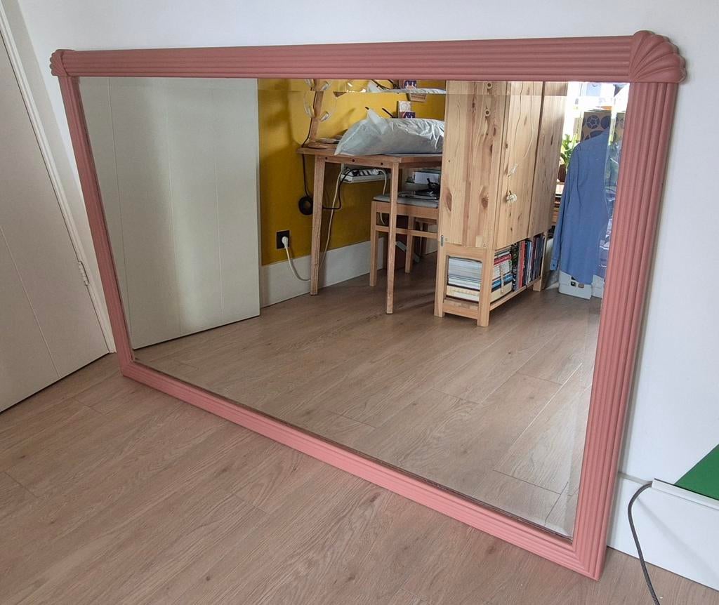 Spiegel met decoratieve rand (167x104 cm - oudroze), Gebruikt, 100 tot 150 cm, 125 cm of meer, Ophalen of Verzenden