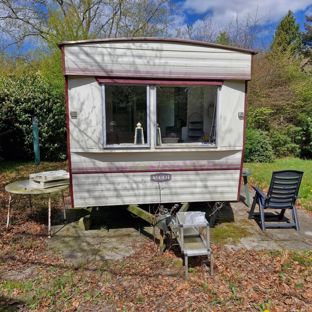 Goed onderhouden Veluwemaat caravan met complete inboedel, Tot en met 4