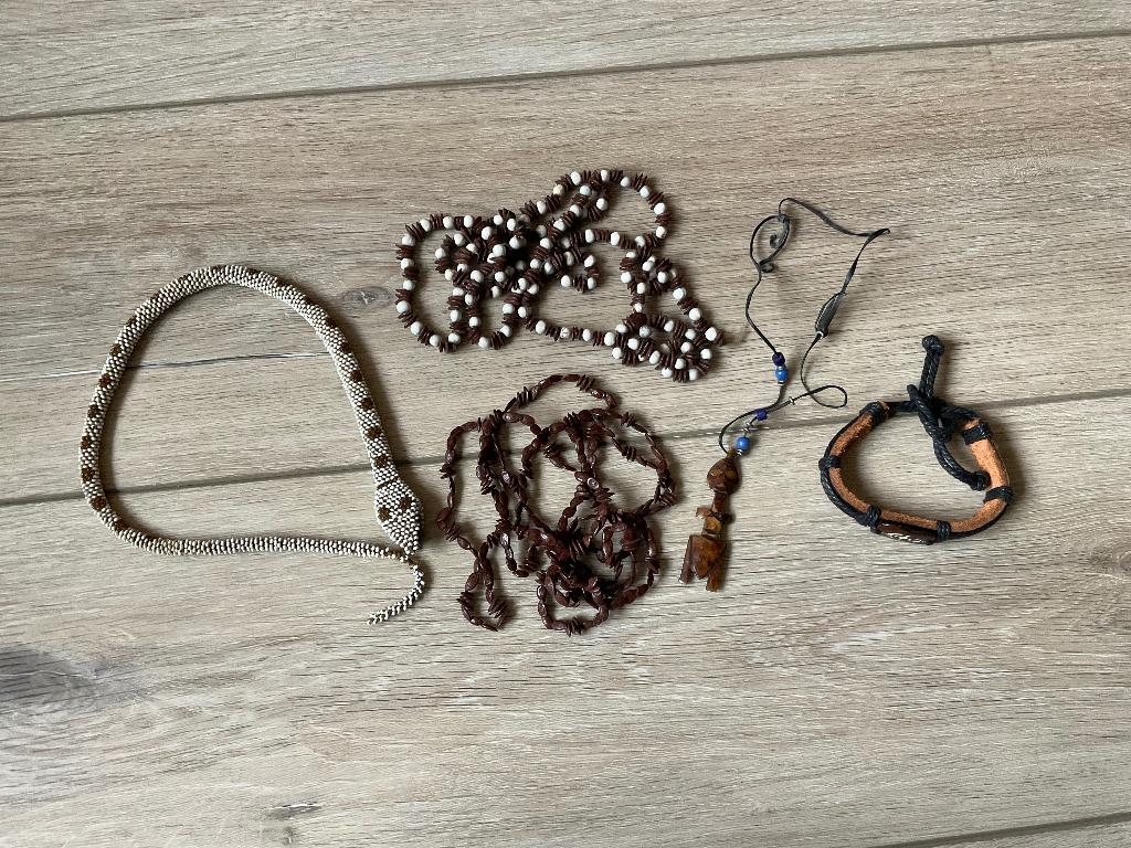 Etnische sieraden / juwelen Handgemaakt, Sieraden, Tassen en Uiterlijk, Antieke sieraden, Ophalen of Verzenden, Overige materialen