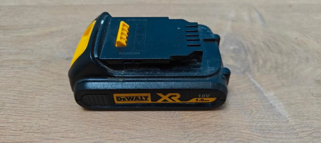 DeWalt Accu Defect 18V 1.5Ah - Voor Onderdelen/Reparatie, Ophalen of Verzenden, Gebruikt, Overige typen
