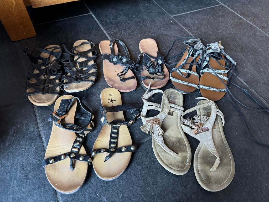5 paar slippers maat 39, Ophalen of Verzenden, Gedragen, Slippers