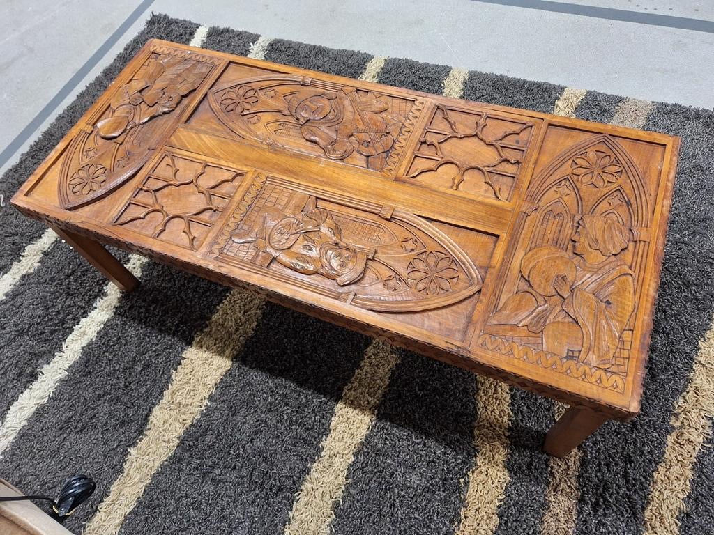 Vintage houtsnijwerk tafel verzamelaars object unieke staat, Ophalen, Gebruikt, 100 tot 150 cm, Eikenhout