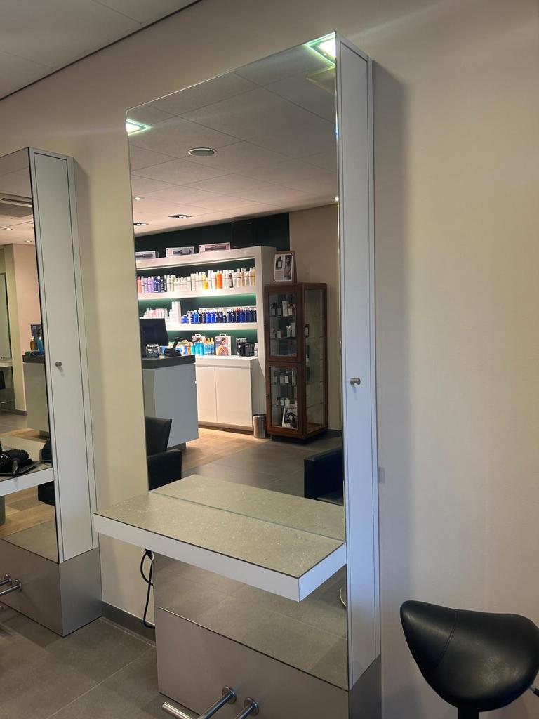 Kaptafel met kastjes aan zijkanten 1x gratis !, Ophalen, Zo goed als nieuw