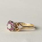 vintage 9 karaat gouden robijn en diamant bloem cluster ring, Sieraden, Tassen en Uiterlijk, Verzenden, Zo goed als nieuw, 17 tot 18