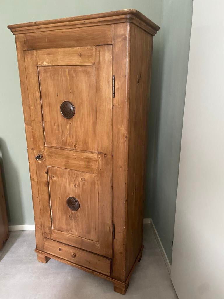 Oud grenen kast met lade en planken, Ophalen, Gebruikt