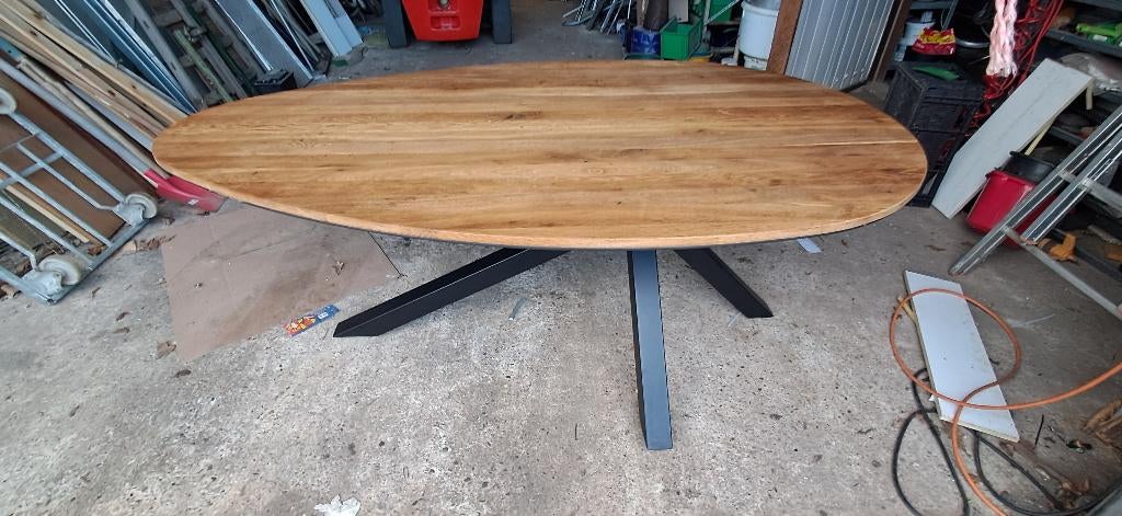 Hele mooie ovale tafel (zie foto's), Antiek en Kunst, Ophalen