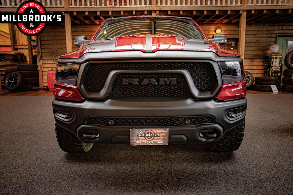 Dodge Ram 1500 5.7 V8 Cab Rebel LPG, Digi Dash Dealer onderh, Automaat, Gebruikt, 5654 cc, 2492 kg