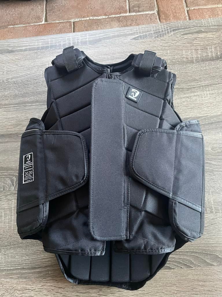 Bodyprotector maat S voor paardrijden, Ophalen of Verzenden, Zo goed als nieuw, Overige soorten