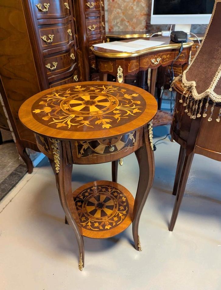 bijzettafel met marqueterie in perfecte staat, Antiek en Kunst, Antiek | Meubels | Tafels, Ophalen