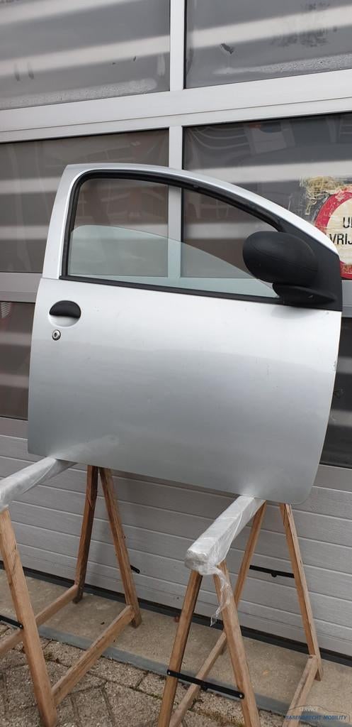 Portier RV Aygo C1 107 Toyota rechts voor 67111-0H010 KTB pa, Info@toyota.co.jp, Gebruikt, Citroën, Deur
