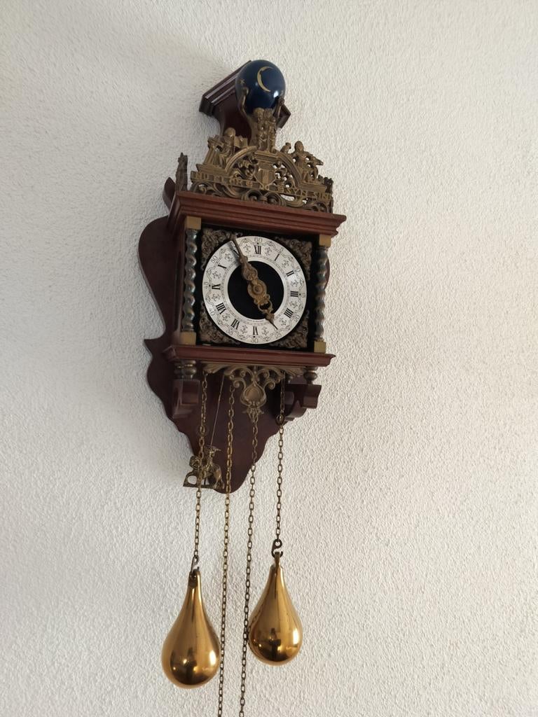 Mooie hangende klok met aandacht nodig, Antiek en Kunst, Ophalen of Verzenden