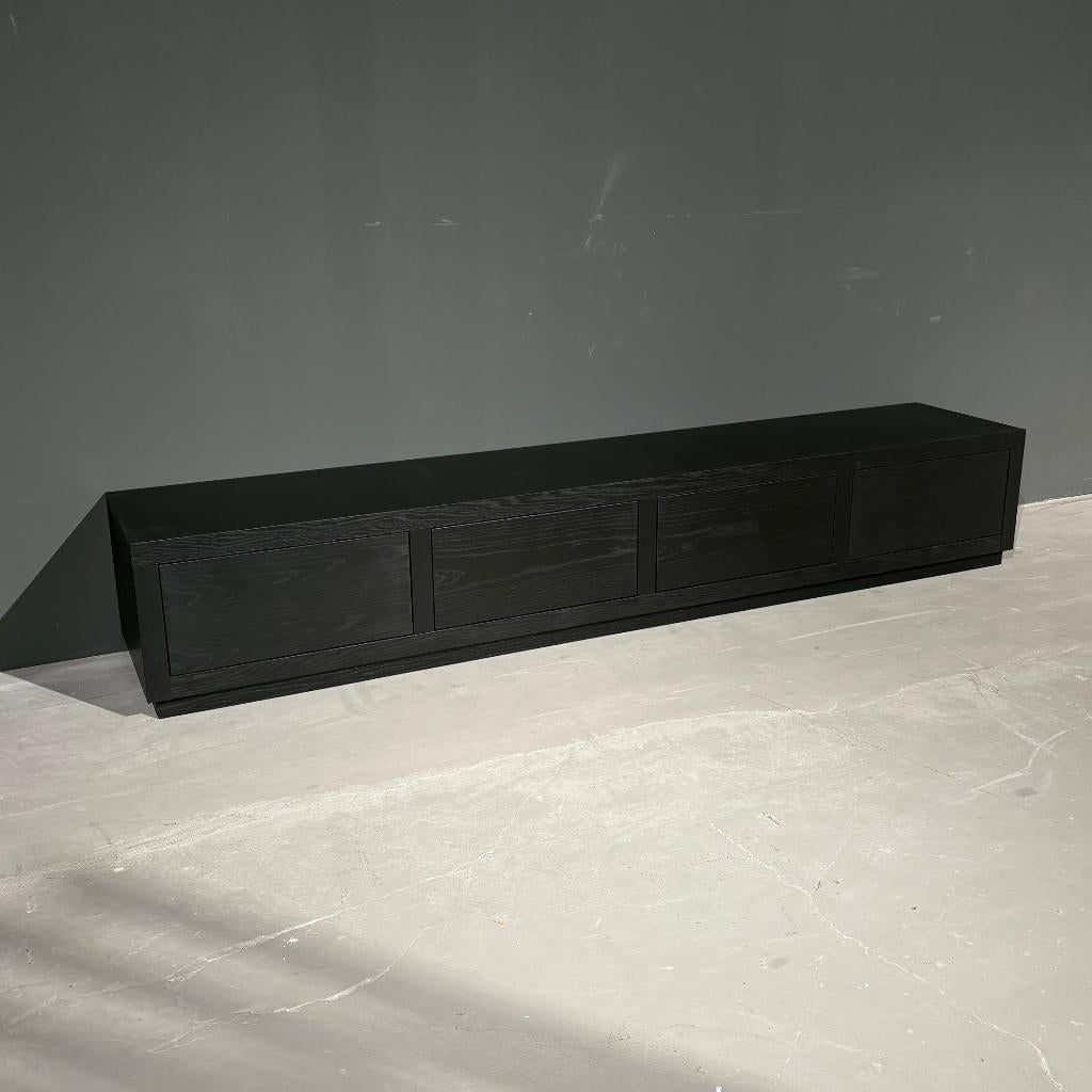 Tv meubel zwart eikenfineer 240cm, Huis en Inrichting, Kasten | Televisiemeubels, Ophalen, Overige materialen, 200 cm of meer