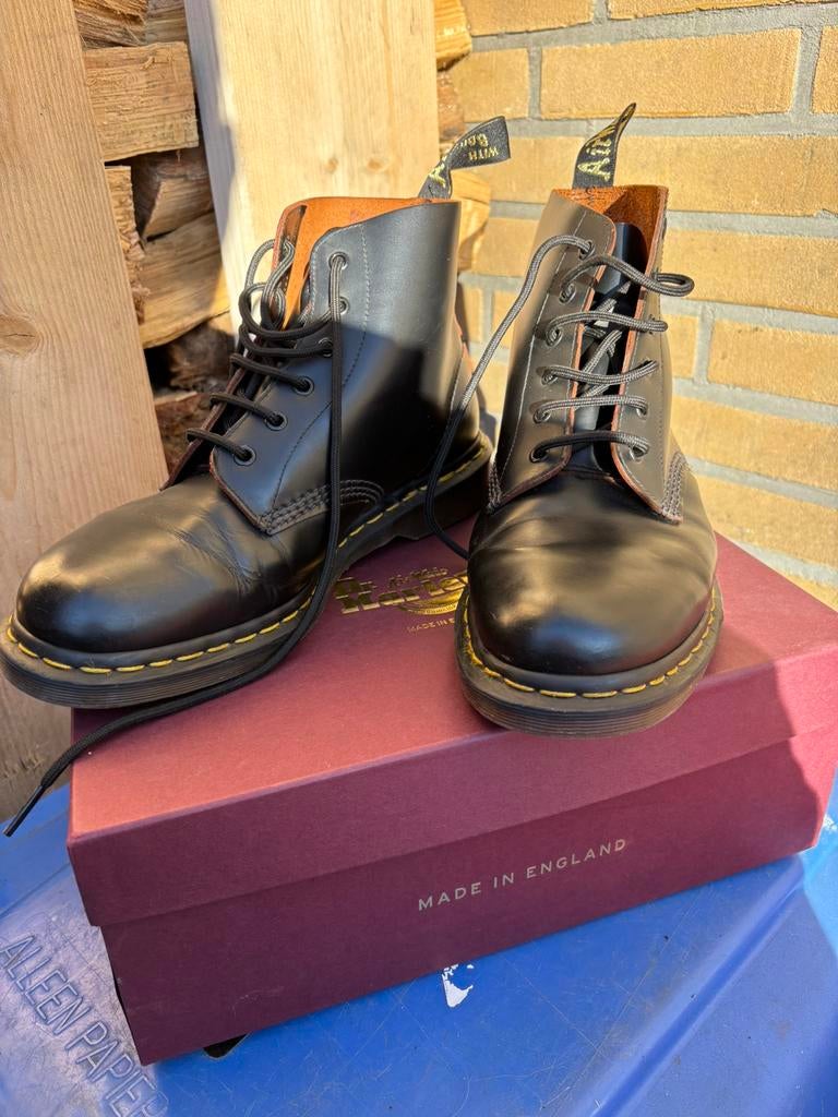 Echte originele Engelse Dr Martens maat UK10, Ophalen of Verzenden, Zo goed als nieuw, Zwart, Boots