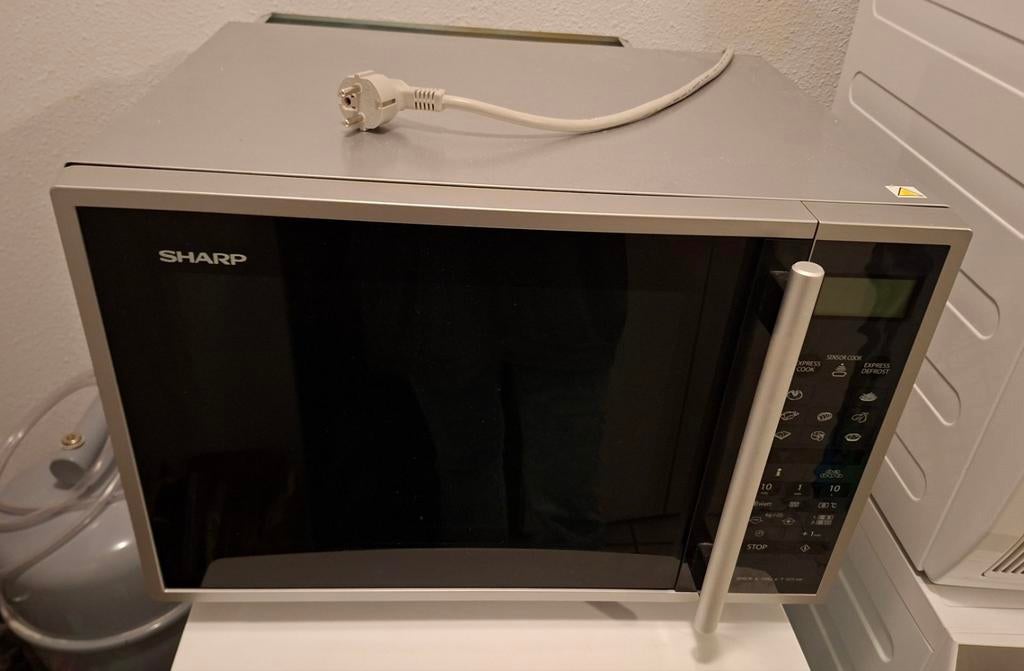 Sharp R-961(IN)W Combimagnetron - Zilver, Witgoed en Apparatuur, Magnetrons, Gebruikt, Vrijstaand, Combimagnetron, Grill, Hete lucht